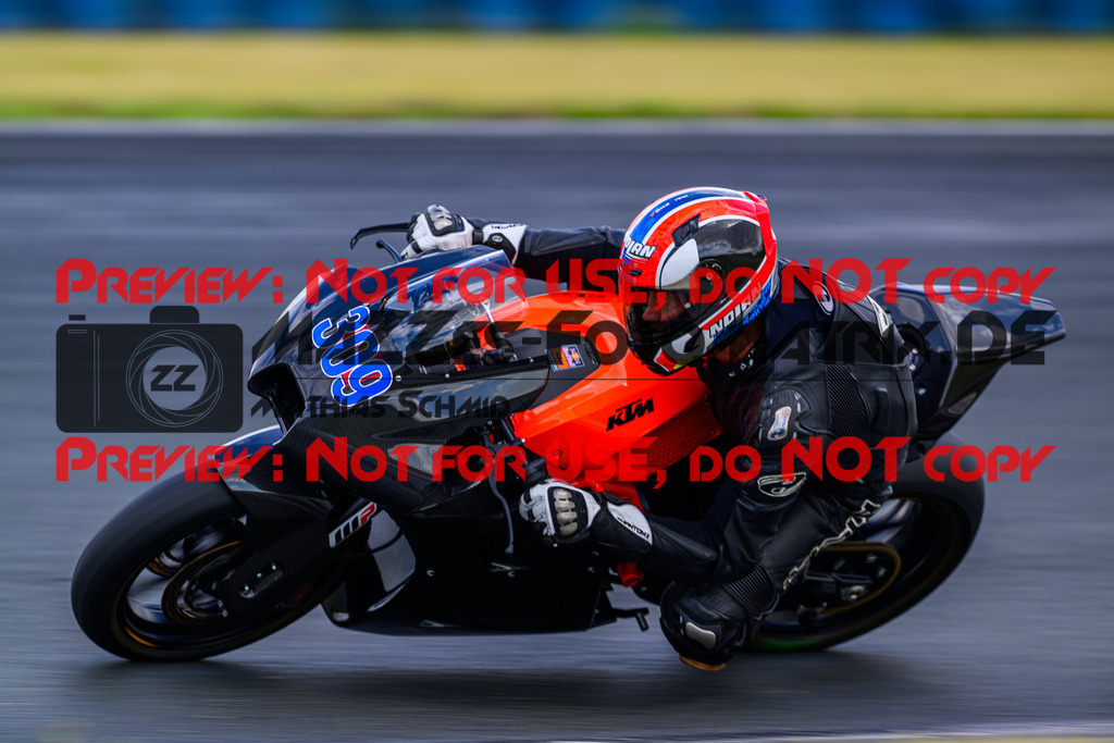 MaZZes_FotoMatrix_240724_6007705_0329 | BLAU