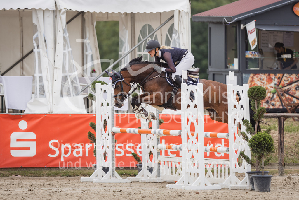 230622_PfSpTa_SprPfA2-137 | Deine schönsten Turniermomente als professionelle Fotos! Entdecke hochwertige Pferdesport-Fotografie im Online-Shop. Jetzt Fotos finden & bestellen!