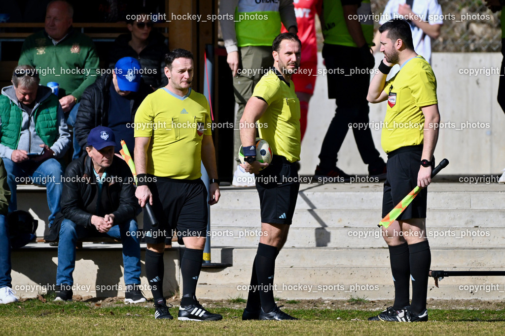 ATUS Velden vs. SPG LASK Amateure OÖ | Shpresim Kramoviku Referee, Dominik Grasser Referee, Stojan Vukota Referee, ATUS Velden vs. SPG LASK Amateure OÖ, ATUS Velden vs. SPG LASK Amateure OÖ am 07.03.2026 in Velden (Wald Arena Velden), Austria, (Photo by Bernd Stefan)