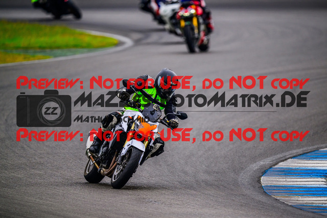 MaZZes_FotoMatrix_240614_6007705_3589 | INST