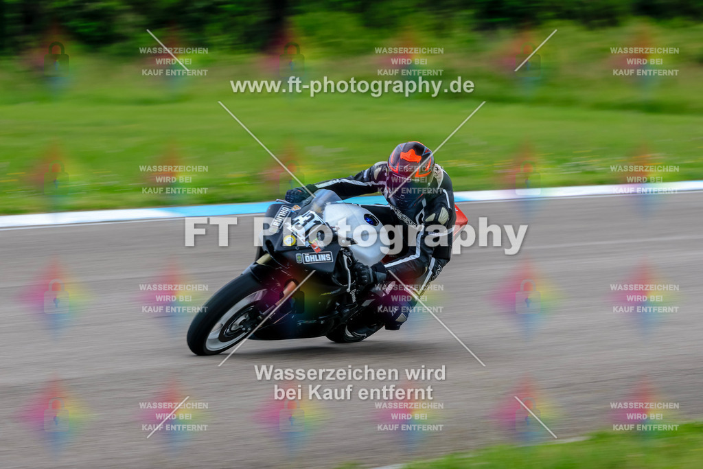 MotoTeam-3462 | Hier findet Ihr Bilder von Touristenfahrten auf der Nürburgring Nordschleife oder von anderen Veranstaltungen die ich besucht habe. Viel Spass beim Durch Schauen 