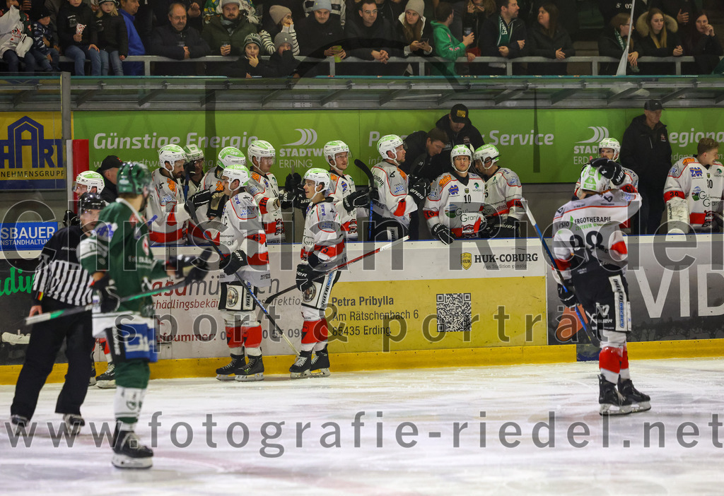 2023-10-29_070_TSV_Erding_gegen_TSV_Peissenberg | Erding, Deutschland, 29.10.2023:
Eishockey, Bayernliga Vorrunde 2023 / 2024, 5. Spieltag, TSV Erding gegen TSV Peißenberg, Endergebnis: 

Foto: Christian Riedel / fotografie-riedel.net