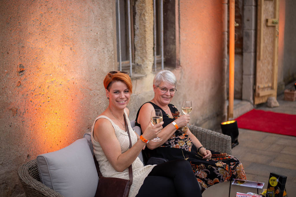 Claudia Michelsen zur Lesung im Forte Belvedere Leisnig | Zur Marlene-Dietrich-Lesung mit Schauspielerin Claudia Michelsen im Forte Belvedere Leisnig zum Festival Hallo Leisnig 2022. - Realisiert mit Pictrs.com