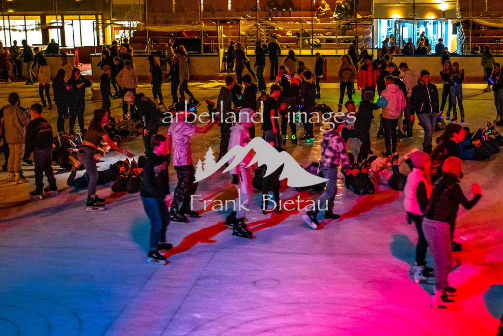 OE7A0789 | Disco-Eislauf / Öffentlicher Eislauf in der Eissporthalle Regen