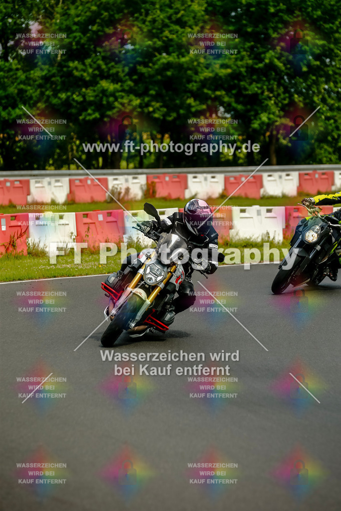VBK-4455 | Hier findet Ihr Bilder von Touristenfahrten auf der Nürburgring Nordschleife oder von anderen Veranstaltungen die ich besucht habe. Viel Spass beim Durch Schauen 