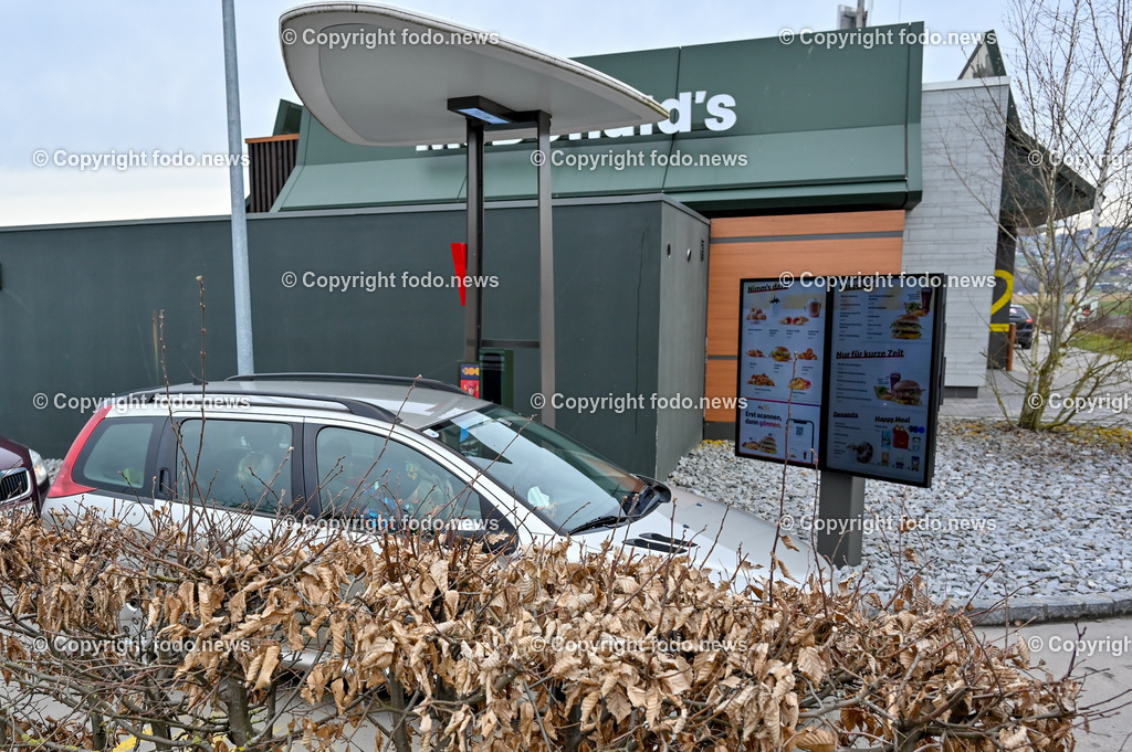 McDonalds_ Unterweitersdorf_ 10.03.2023-9 | 10.03.2023, Unterweitersdorf, AUT, McDonalds im Bild McDonalds, Restaurant, Fast Food, Drive In, Drohne
