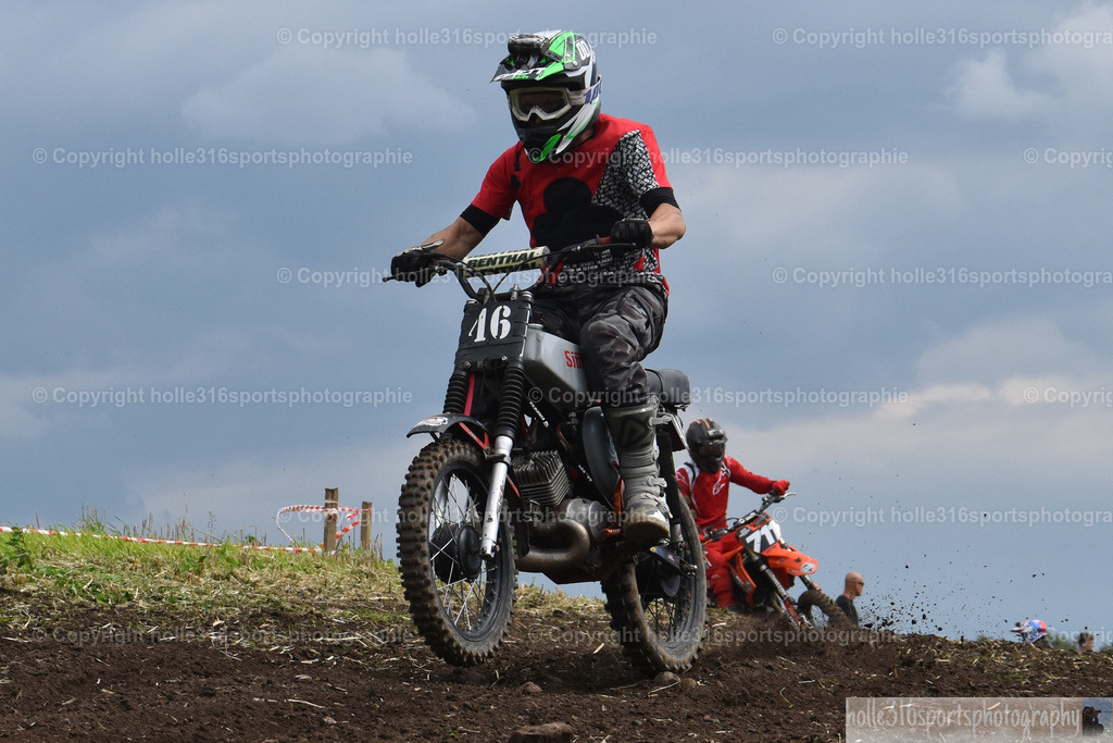 DSC_0030_01 (2) | Sportfotografie , Motorsport, Motoross, Reitsport, Mointainbike, Enduro,
Landschaft , Outdoor, Eventfotografie, Landschaft, Bilder online bestellen - Realisiert mit Pictrs.com