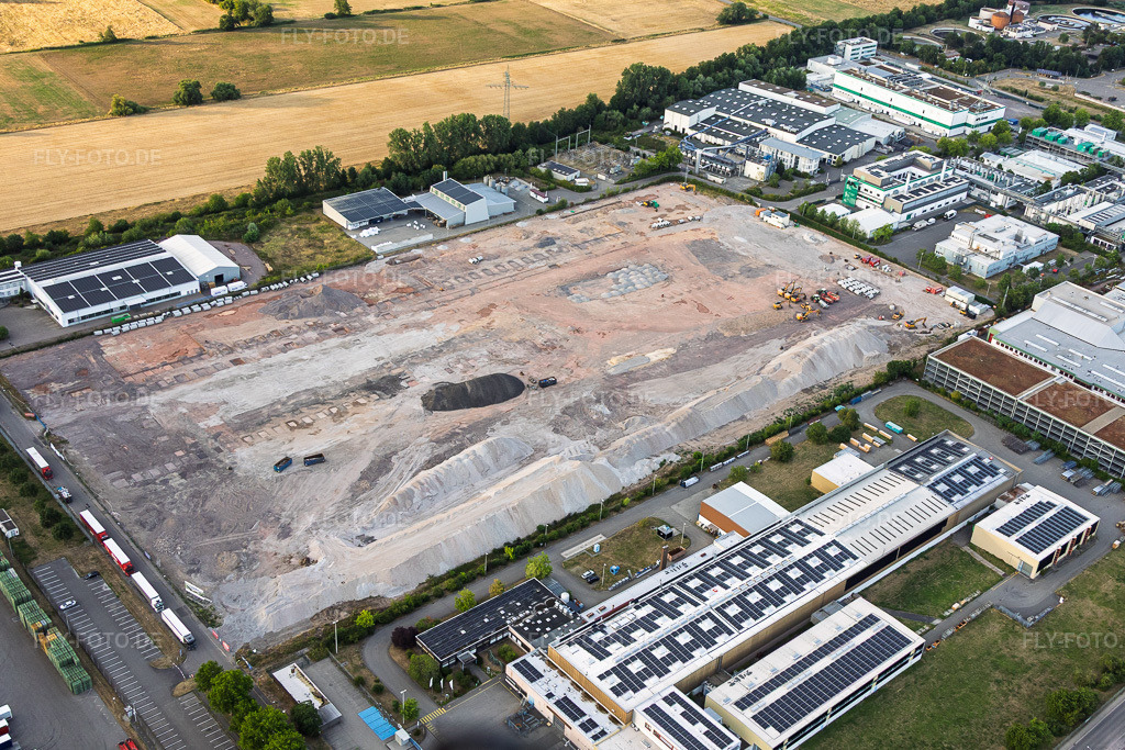 Luftbild: Frei geräumtes Gelände für das neue Logistikzentrum von Cain International durch den Projektentwickler NVELOP in Landau in der Pfalz im Bundesland Rheinland-Pfalz in Deutschland.Foto: IMG_157902.jpg vom 19.07.2026 durch Werner Riehm/FLY-FOTO.deAuflösung des Originals: 5480 x 3653 pxAbout Cain — CainNVELOP - Logistics, industrial and data centre propertiesRONAL GROUP | Great Passion for Great Wheels