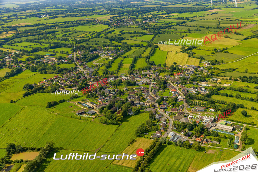 Stadt Delve von Oben- Die Luftaufnahme wurde 2025 vom UL-Flugzeug heraus erstellt ( keine Drohnenaufnahme ) - Hochauflösende Luftaufnahme - für Wandbilder und großformatige Ausdrucke geeignet. Das besondere Geschenk!Hier alle&nbsp;Infos zur Lizenzierung der LuftaufnahmeWir fliegen auch dieses Jahr wieder in Ihre Region um Luftbilder zu erstellen.- Luftbild anfragen