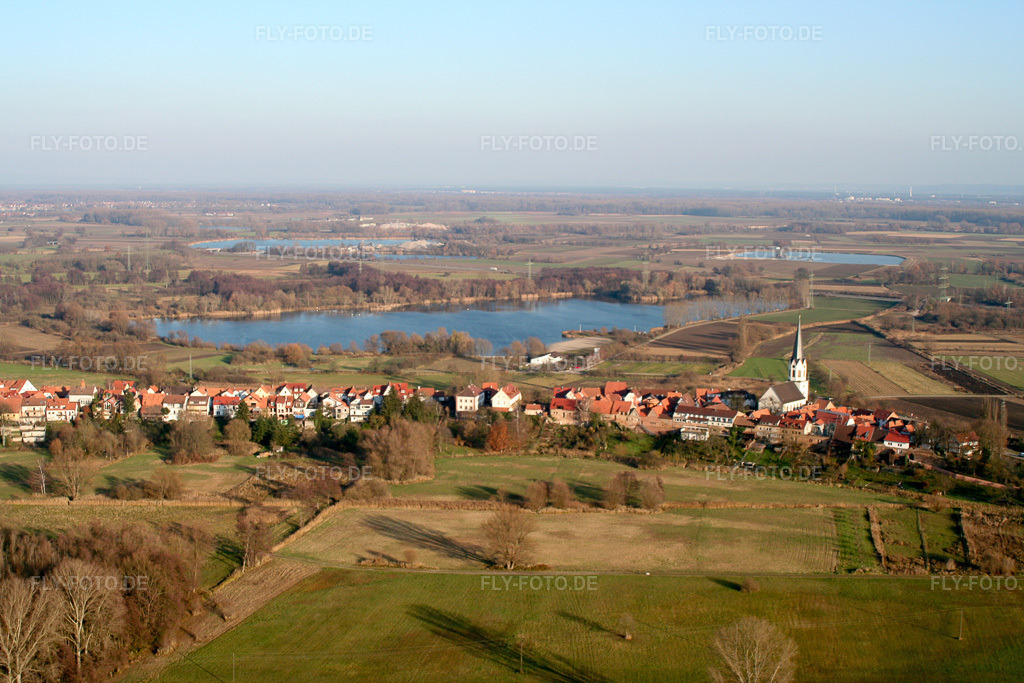 Luftbild: Jockgrim von Westen in Jockgrim im Bundesland Rheinland-Pfalz in Deutschland. Foto: IMG_0402.jpg vom 10.12.2005 durch Werner Riehm/FLY-FOTO.de
