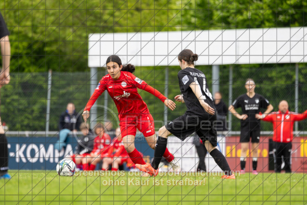 20250426_150702_0497 | #,1.FC Donzdorf (rot) vs. FC Wittlingen (schwarz), Fussball, EnBW-Oberliga B -Juniorinnen, 20. Spieltag, Saison 2024/2025, Rasenplatz, Lautertal Stadion, Süßener Straße 16, 73072 Donzdorf, 26.04.2025 - 14:00 Uhr,Foto: PhotoPeet-Sportfotografie/Peter Harich
