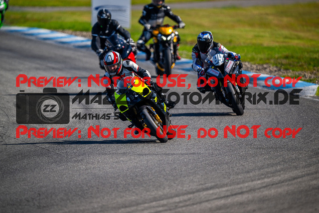 MaZZes_FotoMatrix_240520_6007705_9933 | GELB