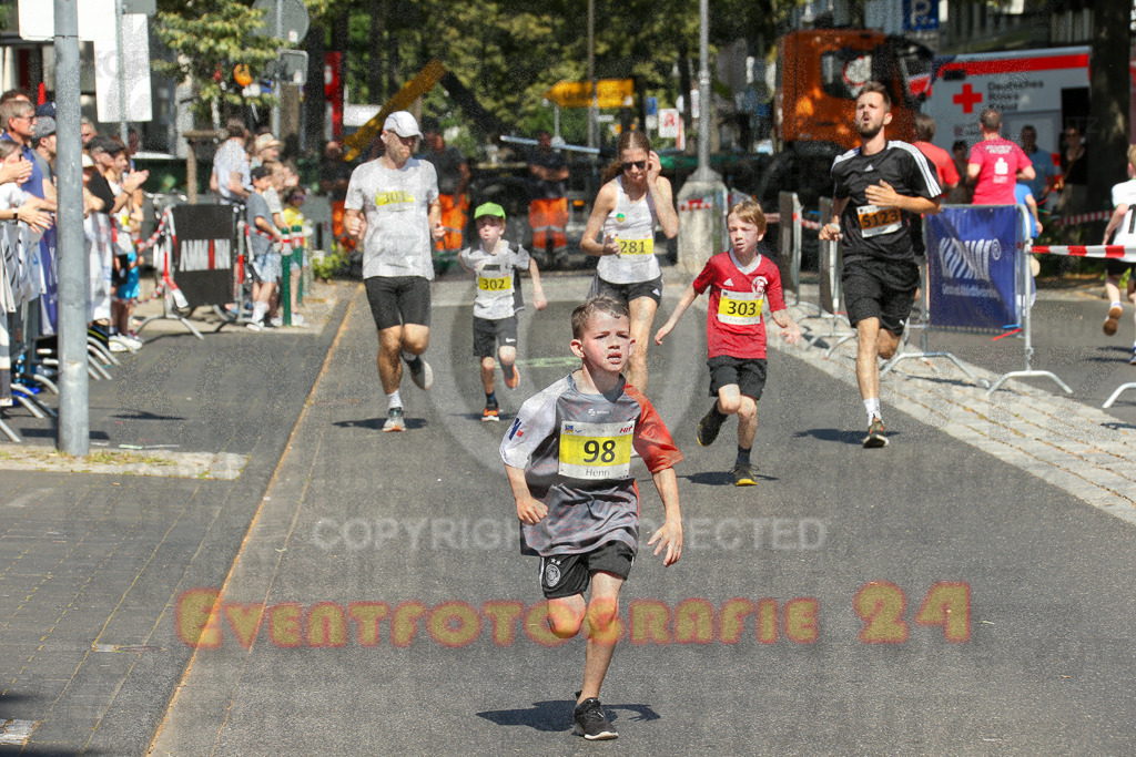 250621_1045_EX1_2393 | Sportfotografie im Rhein-Sieg Kreis, Köln, Bonn, NRW, Rheinland Pfalz, Hessen, etc. Unser Tätigkeitsfeld umfasst den Laufsport vom Volkslauf über den Marathon, Duathlon, Triathon bis zum Ultralauf wie Kölnpfad Ultra oder Schindertrail.