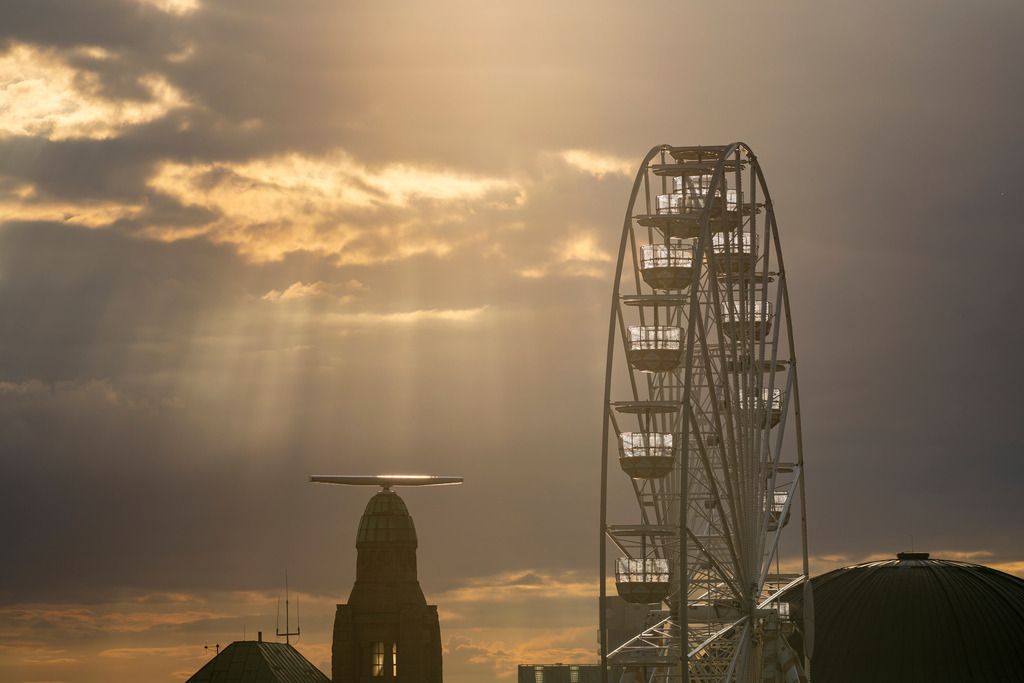 2025_09_11_HH-LANDUNGSBRUECKEN+REEPERBAHN_MCP2258 | Hochwertig gedruckte Fotografien für die Wand, als Kalender und zum Verschenken. Hamburg & Norddeutschland und überall wo ich mit der Kamera unterwegs war.