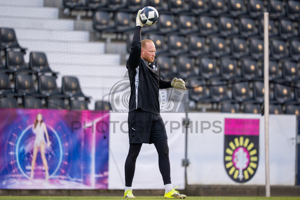 SG Sonnenhof Grossaspach vs. TSV Steinbach Haiger, Fussball, Regionalliga Suedwest, 25. Spieltag, 20.03.2026 | Maximilian Reule (SG Sonnenhof Großaspach, #01),SG Sonnenhof Grossaspach vs. TSV Steinbach Haiger, Fussball, Regionalliga Suedwest, 25. Spieltag, 20.03.2026Foto: photosbyphips/Philip Ziegler