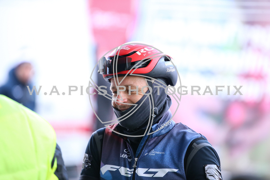 ..... | LEONDING,AUSTRIA,24.März.24 - 63.Radsaisoneröffnungsrennen Leonding Road Cycling League , Image shows: 
Photo: WAPICS / Andreas Willdoner