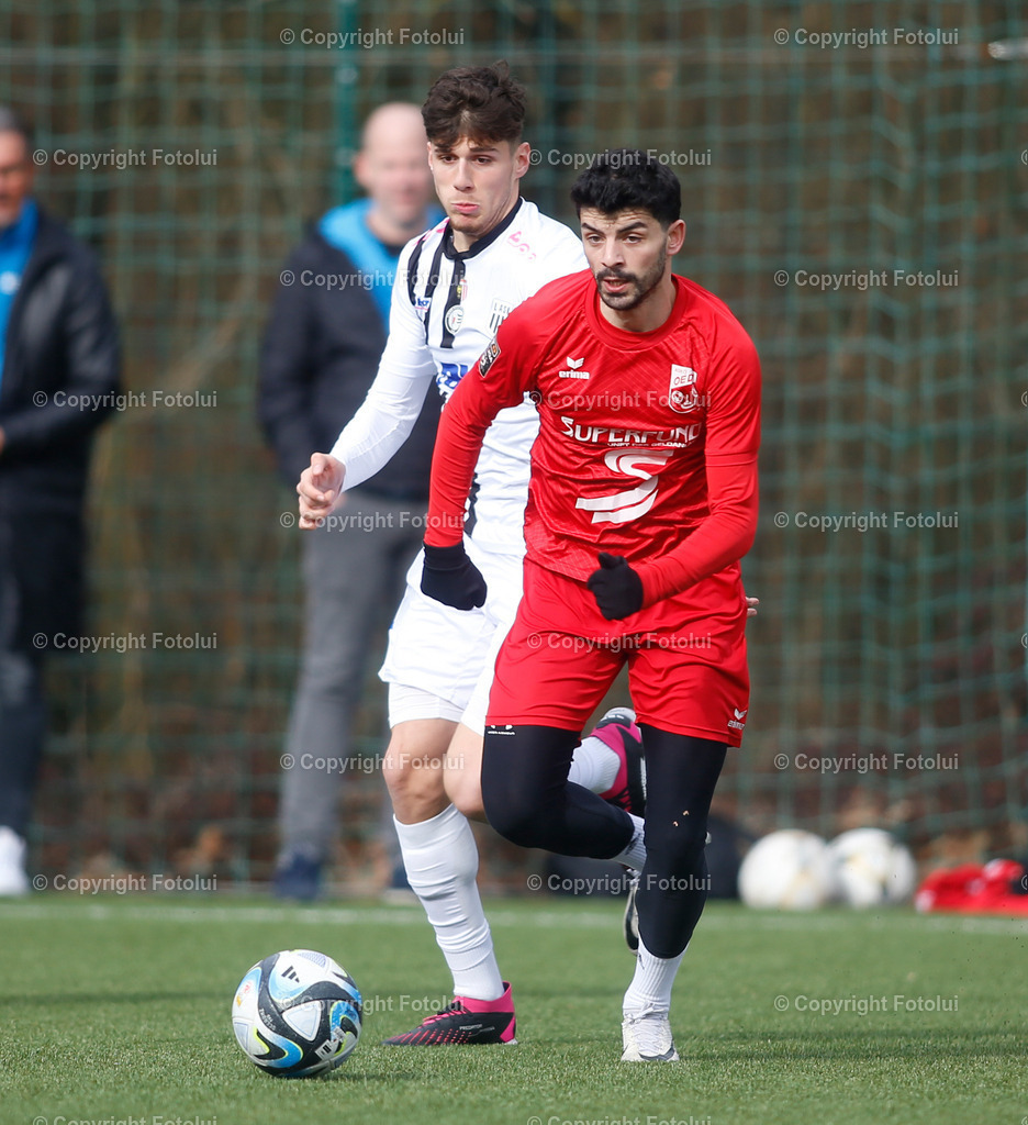 A_LUI_100224_08 | SPORT,FUSSBALL,TESTSPIEL ASKOE OEDT-SPG LASK AMATUERE 10.02.2024 IM BILD: BUENYAMIN KARATAS (OEDT) UND ELIAS PROSIC (SPG LASK) FOTO:FOTOLUI