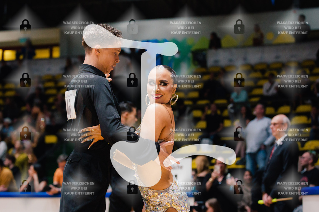 Hessen Tanzt WDSF Open Youth Latin 2nd (48) Maddox Loevenhardt _ Sara Coman (Denmark)-2025-05-17-1852 | Webshop for digital downloads and prints of dance sport, event & show photographer Julian Link - Realisiert mit Pictrs.com