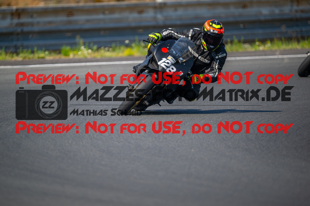 MaZZes-Fotomatrix-20260805-525415 | OPEN
