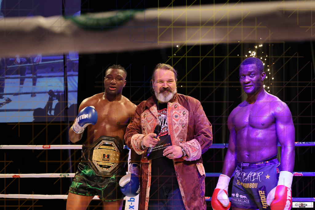 Finale Akingbade vs Kombou 25.04.2026 tomafocus Tb00164 | professionelle Sport- und Eventfotografie von Tomafocus – dynamische Bilder, emotionale Momente und hochwertige Aufnahmen für jeden Anlass. - Realisiert mit Pictrs.com