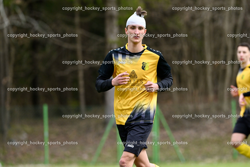 SV Arnoldstein vs. FC Union Sillian-Heinfels | #13 Fabian Ortner SV Arnoldstein mit Kopfverband, SV Arnoldstein vs. FC Union Sillian-Heinfels, SV Arnoldstein vs. FC Union Sillian-Heinfels am 29.03.2026 in Arnoldstein (Waldparkstadion Arnoldstein), Austria, (Photo by Bernd Stefan)