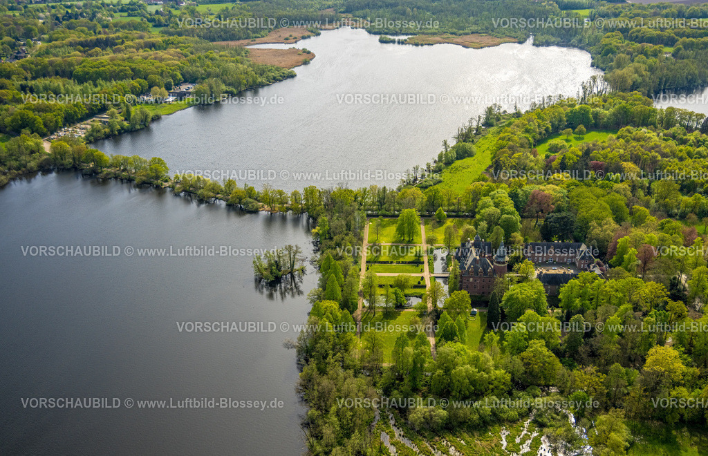 Nettetal240403081KrickenbeckerSeen | Luftbild, Schloss Krickenbeck an den Krickenbecker Seen, Naturschutzgebiet umgeben von Seen und Waldgebiet, Leuth, Nettetal, Niederrhein, Nordrhein-Westfalen, Deutschland