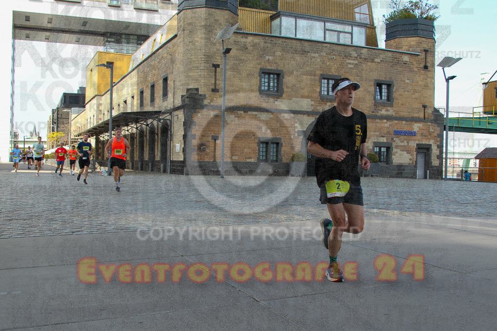 250920_1453_EV4_7419 | Sportfotografie im Rhein-Sieg Kreis, Köln, Bonn, NRW, Rheinland Pfalz, Hessen, etc. Unser Tätigkeitsfeld umfasst den Laufsport vom Volkslauf über den Marathon, Duathlon, Triathon bis zum Ultralauf wie Kölnpfad Ultra oder Schindertrail.