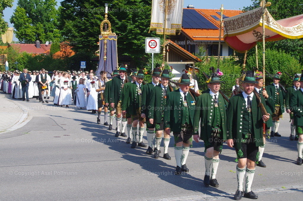 IMGP3287 | fotografiert von Axel PollmannLeonhardi Wallfahrt Benediktbeuern und Murnau, Fronleichnam, Fasching, Landschaft im Loisachtal und Benediktbeuern  - Realisiert mit Pictrs.com