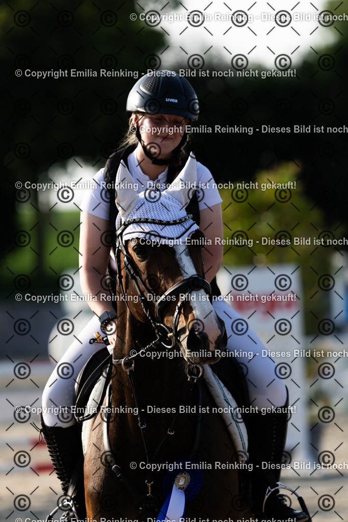 CL5A1525 | Emilia Reinking Fotografie - Realisiert mit Pictrs.com