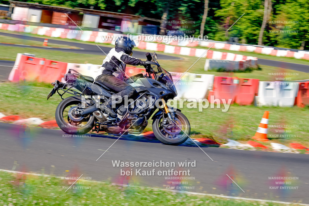 _MOT8803 | Hier findet Ihr Bilder von Touristenfahrten auf der Nürburgring Nordschleife oder von anderen Veranstaltungen die ich besucht habe. Viel Spass beim Durch Schauen 