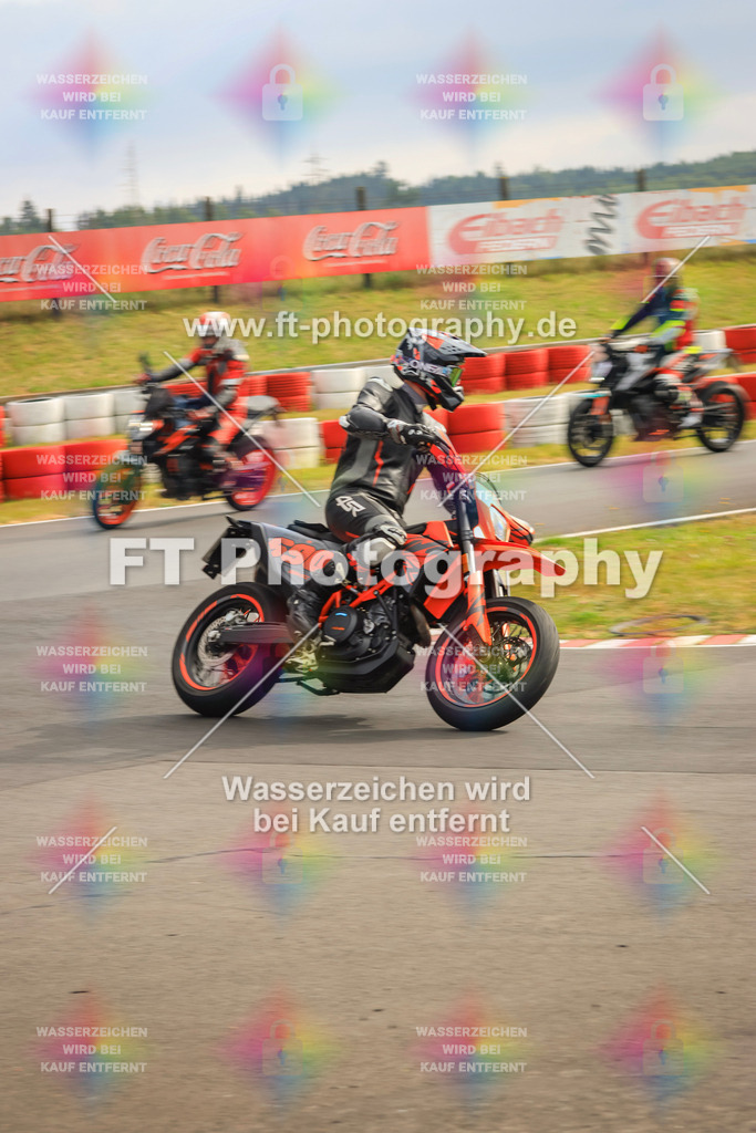 _DSK1932 | Hier findet Ihr Bilder von Touristenfahrten auf der Nürburgring Nordschleife oder von anderen Veranstaltungen die ich besucht habe. Viel Spass beim Durch Schauen 