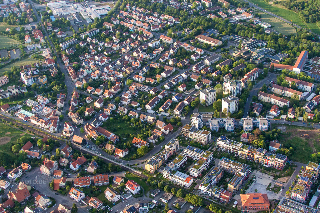 Luftbild: Raichbergstraße im Ortsteil Derendingen in Tübingen im Bundesland Baden-Württemberg in Deutschland. Foto: IMG_66960.jpg vom 07.06.2014 durch Werner Riehm/FLY-FOTO.de