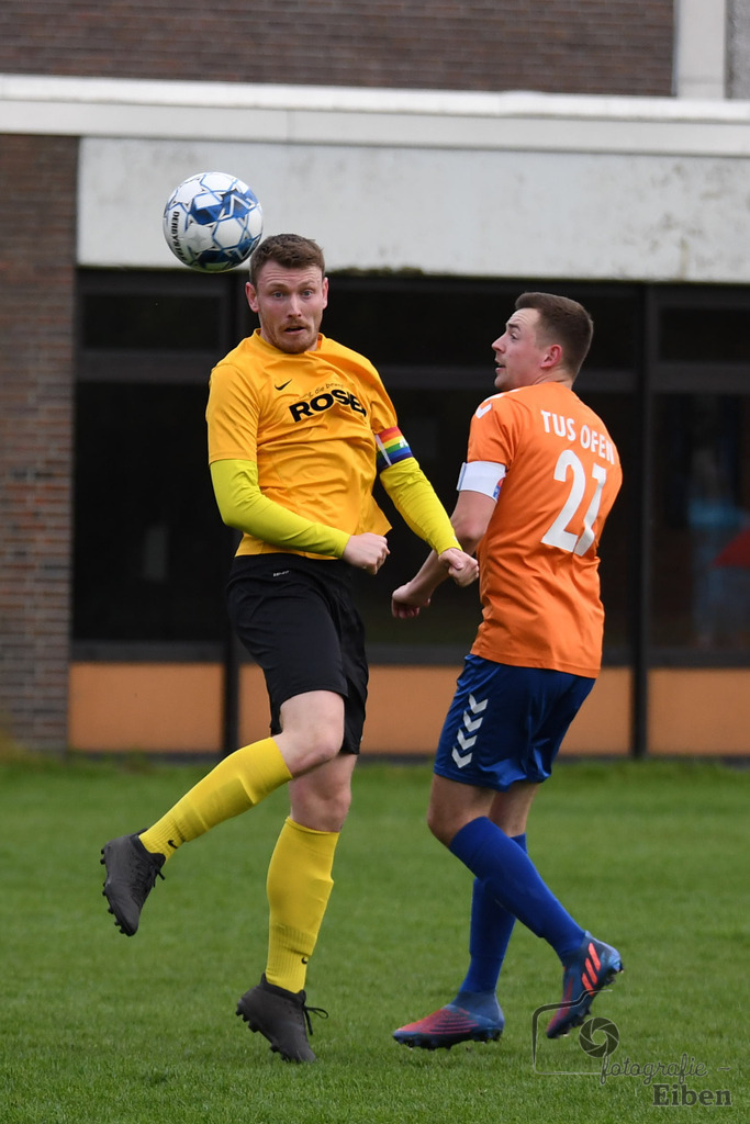 TuS Ofen-FC Ohmstede | Herren Kreispokal Halbfinale; TuS Ofen (orange)-FC Ohmstede (gelb) am 17.05.2023; in Ofen (Sportanlage Ofen), Photo: Philip Eiben 2023 - Realisiert mit Pictrs.com