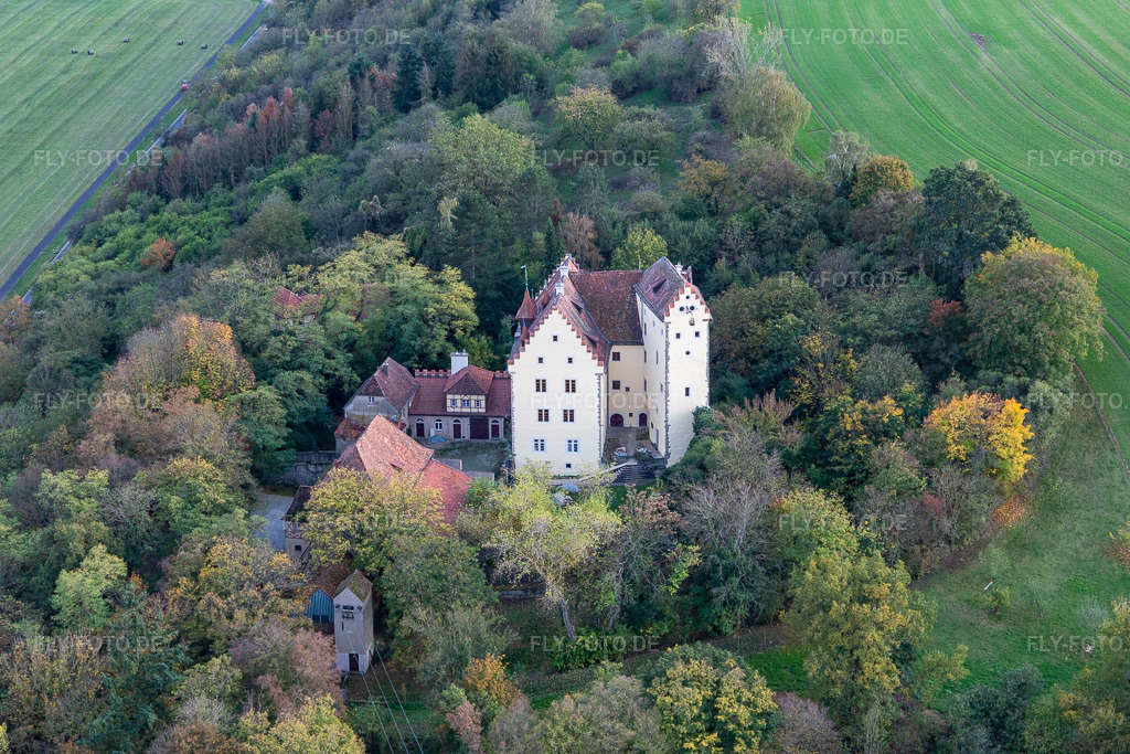 Luftbild: Schloß Klingenberg in Wipfeld im Bundesland Bayern in Deutschland. Foto: IMG_119443.jpg vom 25.10.2019 durch Werner Riehm/FLY-FOTO.de