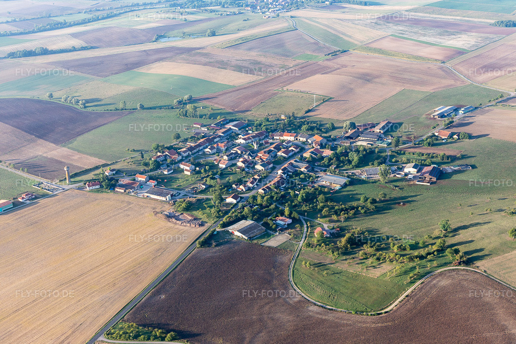 Luftbild: Ortsansicht in Coincourt im Bundesland Meurthe-et-Moselle in Frankreich. – Foto: IMG_117837.jpg vom 14.09.2019 durch Werner Riehm/FLY-FOTO.de – Auflösung des Originals: 5472 x 3648 px