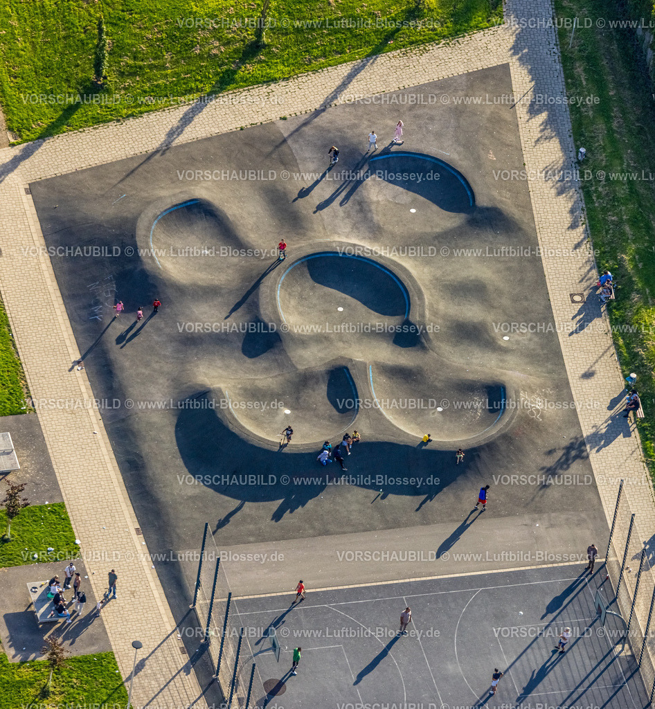 Hagen230903426 | Luftbild, Pumptrack "Bohne" Hagen und Basketballfeld, Wehringhausen, Hagen, Ruhrgebiet, Nordrhein-Westfalen, Deutschland