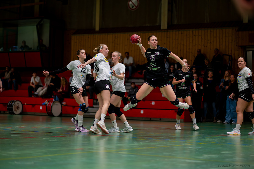 DSC_2880 | "Fussifoto.com – Ihr Ansprechpartner für hochwertige Fotografie! Entdecken Sie kreative Bilder und professionelle Dienstleistungen. Kontaktieren Sie uns für Ihre Projekte!"