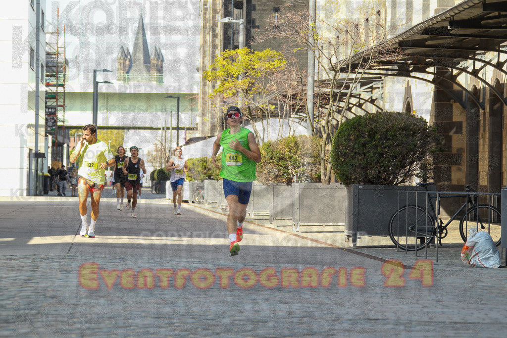 250920_1447_EV4_7145 | Sportfotografie im Rhein-Sieg Kreis, Köln, Bonn, NRW, Rheinland Pfalz, Hessen, etc. Unser Tätigkeitsfeld umfasst den Laufsport vom Volkslauf über den Marathon, Duathlon, Triathon bis zum Ultralauf wie Kölnpfad Ultra oder Schindertrail.