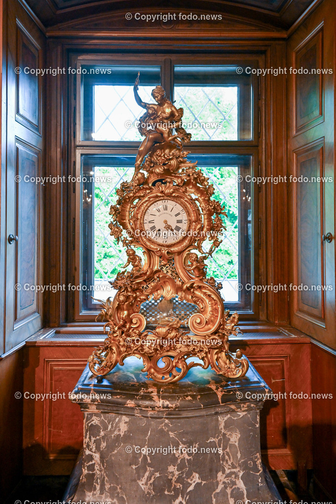 Wels_ Schloss Puchberg_ 03.07.2023-17 | 03.07.2023, Wels, AUT, Bildungshaus Schloss Puchberg, im Bild Pariser Uhr