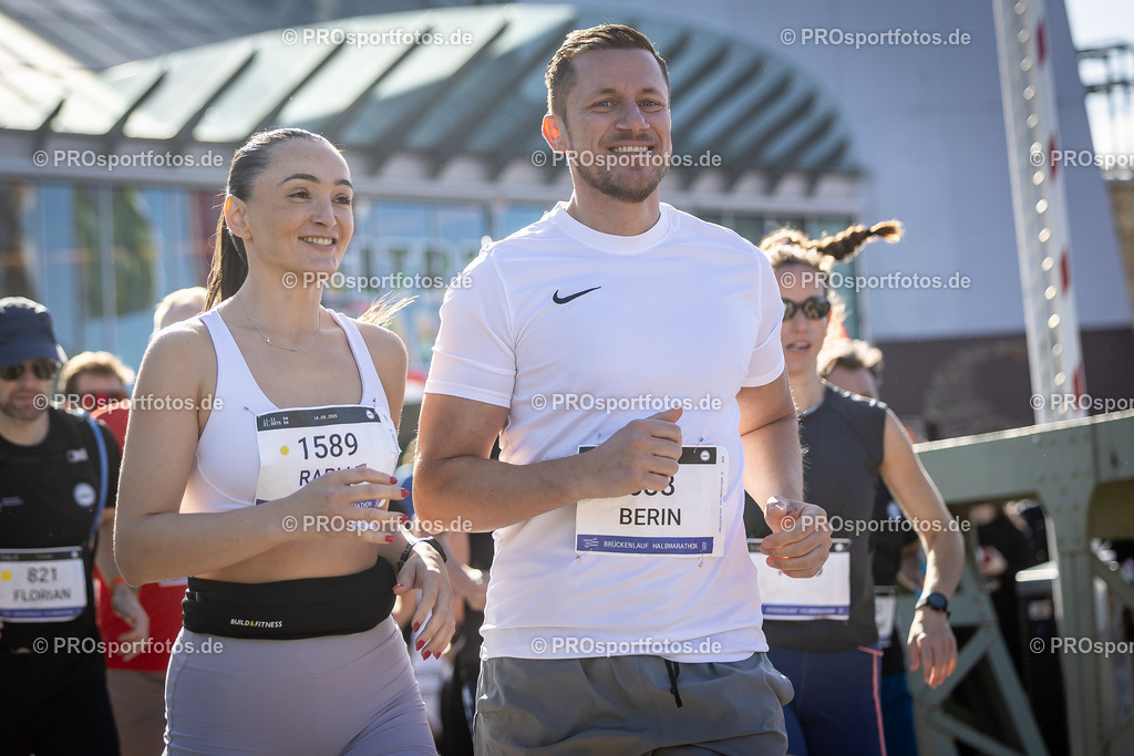 44. Kölner Brückenlauf; Koeln, 14.09.25 | Impressionen vom 44. Kölner Brückenlauf am 14.09.25 am Schokoladenmuseum in Koeln. Foto: BEAUTIFUL SPORTS/Leah Kohring