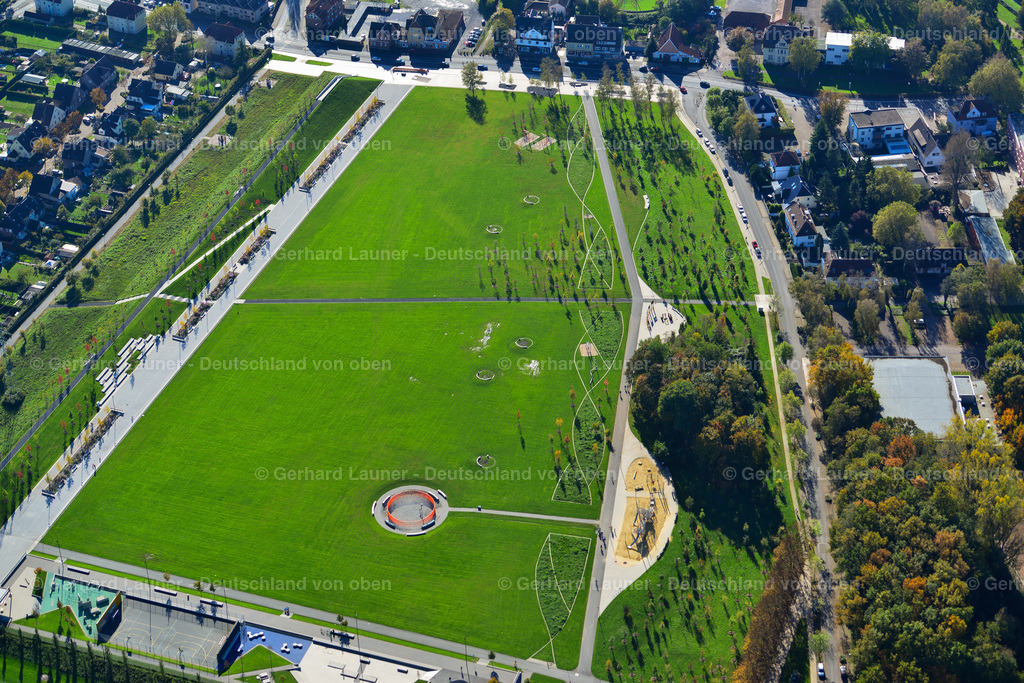 3491487 | Der Lippepark ist ein Grünzug im Bereich des ehemaligen Schachts Franz Nord der Zeche de Wendel in Herringen, Hamm. Er erstreckt sich in nord-südlicher Richtung zwischen dem Datteln-Hamm-Kanal und der Dortmunder Straße. Er ist geprägt durch eine Bergehalde und zwei weitere Aufschüttungen.