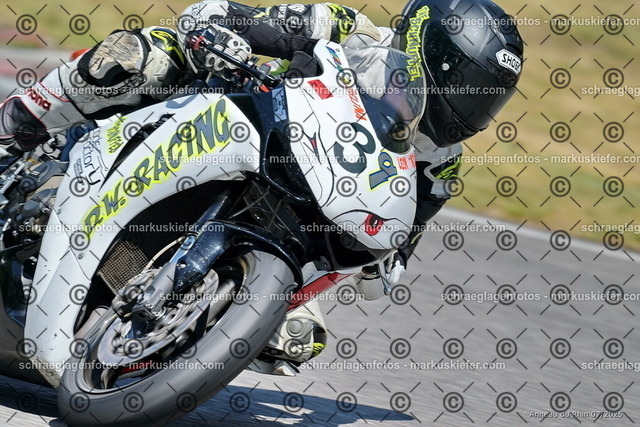 25bt04-0602 | markuskiefer.com - Realisiert mit Pictrs.com