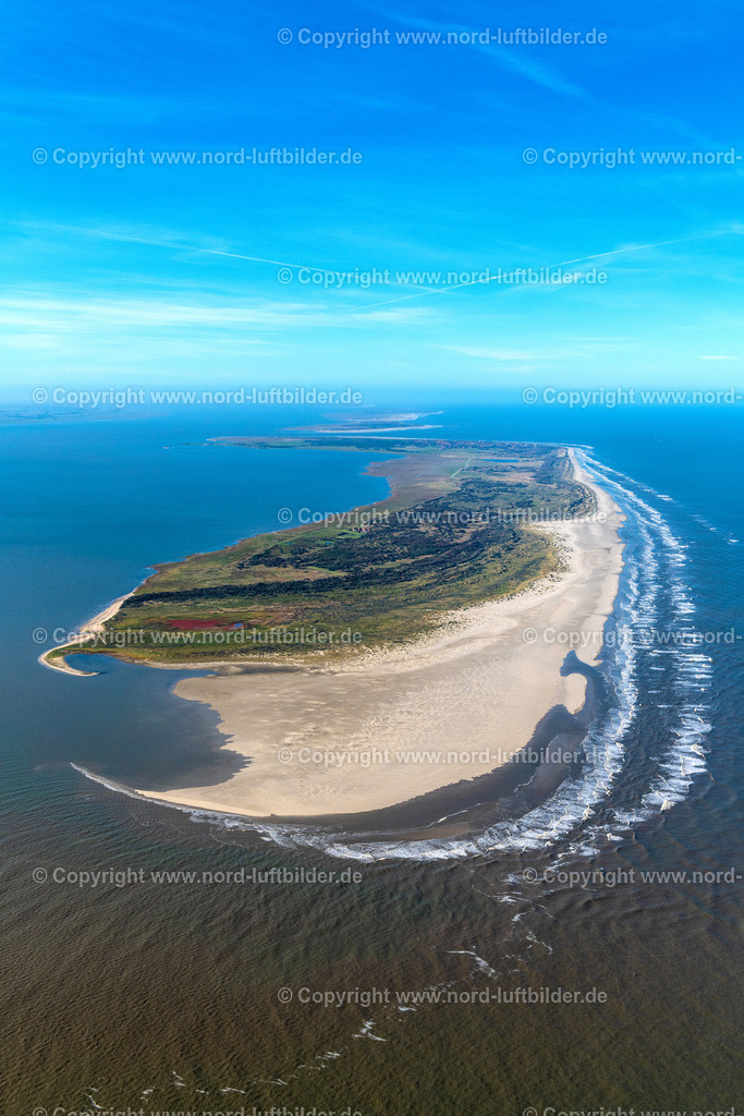 Langeoog_ELS_6215091022 | LANGEOOG 09.10.2022 Sandstrand- Landschaft an der Nordsee in Langeoog im Bundesland Niedersachsen. Weiterführende Informationen bei: Inselgemeinde Langeoog. // Beach landscape on the North Sea in Langeoog in the state Lower Saxony. Further information at: Inselgemeinde Langeoog. Foto: Martin Elsen