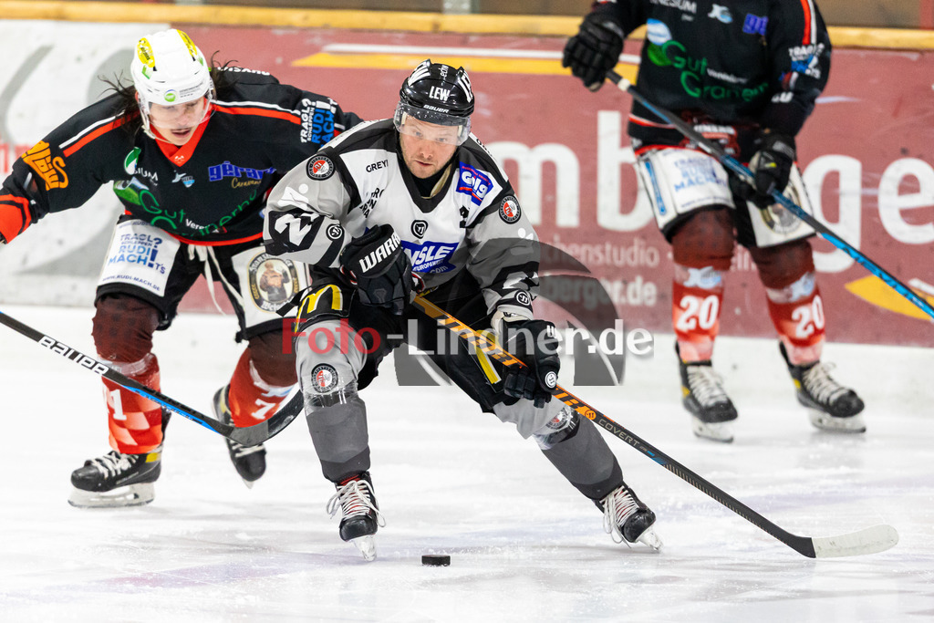 Bayernliga Eishockey, TSV Peißenberg Miners gegen den ESV Buchloe Pirates am 13.11.22 in Peißenberg | Bayernliga Eishockey, TSV Peißenberg Miners gegen den ESV Buchloe Pirates am 13.11.22 in Peißenberg, #22 Markus Vaitl