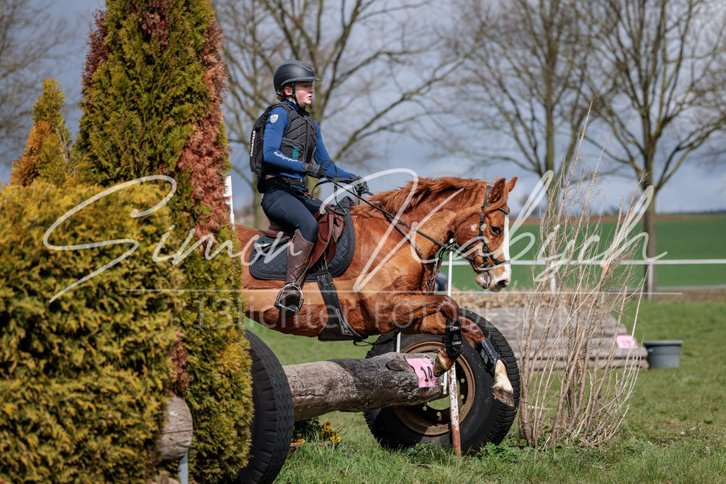 20260329-_3LI4740 | Tierfotografie Pferde, Hunde, Katzen, Haustiere.
Turnierfotografie Reitturniere, Reiten, Springreiten, Dressur in Hanau, dem Main-Kinzig-Kreis und dem Rhein-Main- Gebiet um Frankfurt