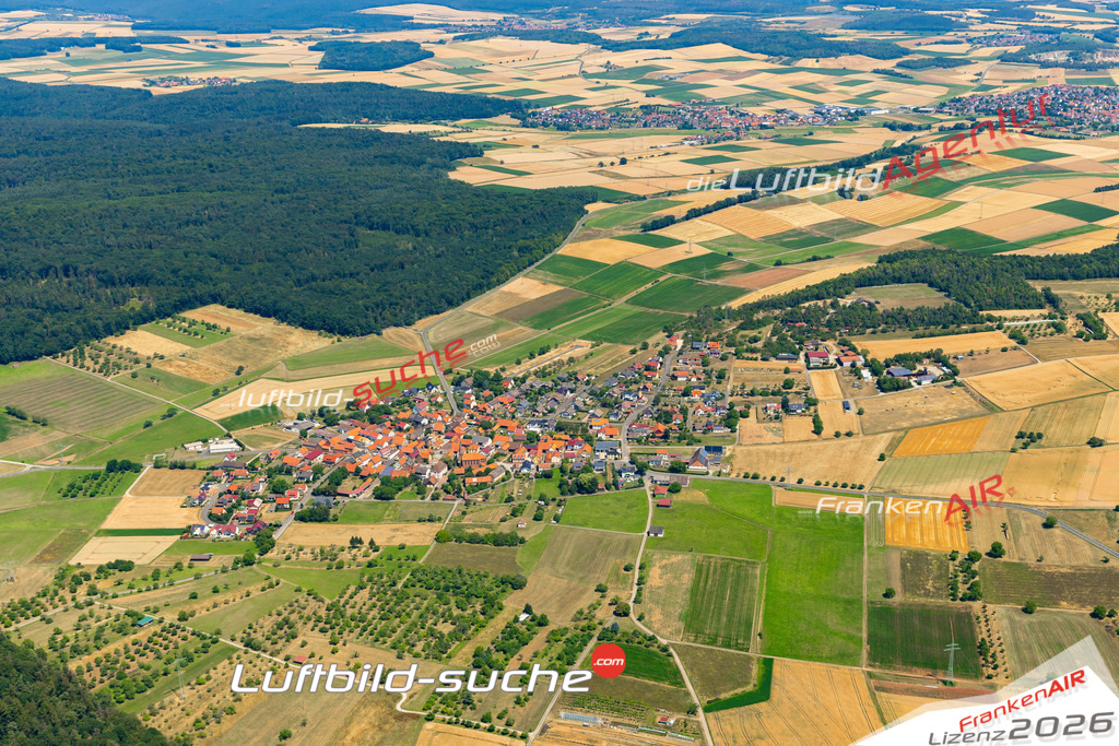 Das Luftbild zeigt : Waldzell Steinfeld - Die Luftaufnahme wurde 2023 vom UL-Flugzeug aus erstellt ( keine Drohne ) - Hochauflösende Luftaufnahme - Für grossformatige Ausdrucke geeignet. Die Geschenkidee !Mit Lizenz und Bildrechte bestellbar