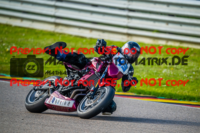 MaZZes_Fotomatrix_20230512_6007705_4303 | TWIN CUP