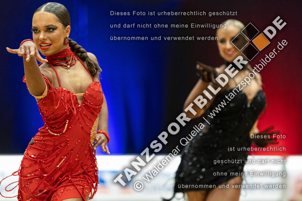 20240113-00421 | Hier finden Sie Tanz Bilder vom Latein und Standard Formationen tanzen. Sportbilder vom Tanzsport. Schöne Fotos und von Weltmeisterschaft, Europameisterschaft, Bundesliga, Regionalliga, Oberliga und Landesliga sowie von GOC Stuttgart, DanceComp, WM Bremen
