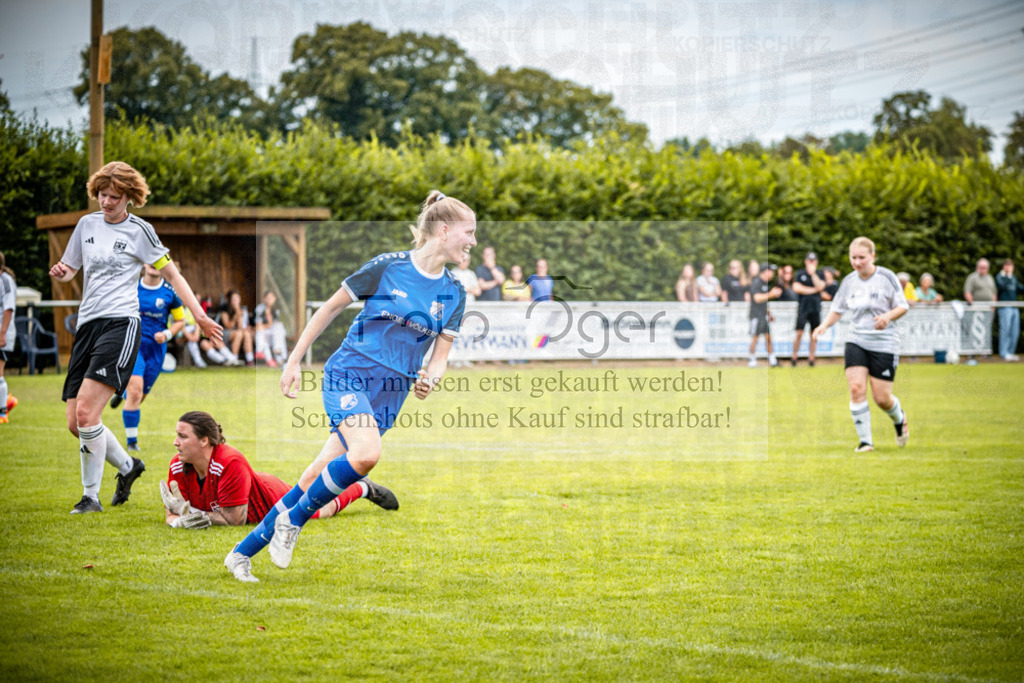 SG Bohmte/Ostercappeln/Schwagstorf - SV Harderberg - Frauen Bezirkpokal | Frauen Bezirkpokal · 1. Damen - 1. Damen · Sportplatz - Realisiert mit Pictrs.com