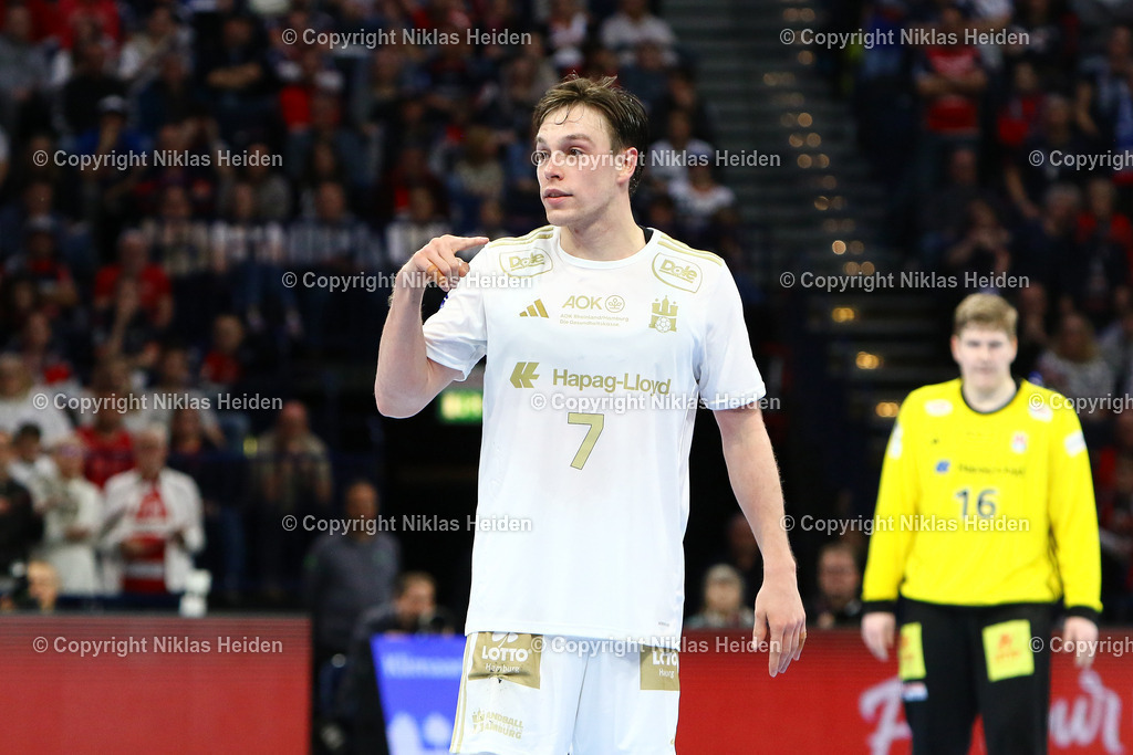 NH_HandballSportVereinHamburg_SGFlensburgHandewitt_HandballBundesliga_22122024 | #7 Leif Tissier (HSV Hamburg)Handball I Herren I Bundesliga (Daikin HBL) I Saison 2024-2025 I 16. Spieltag I HSV Hamburg - SG Flensburg-Handewitt I 22.12.2024 I Barclays Arena